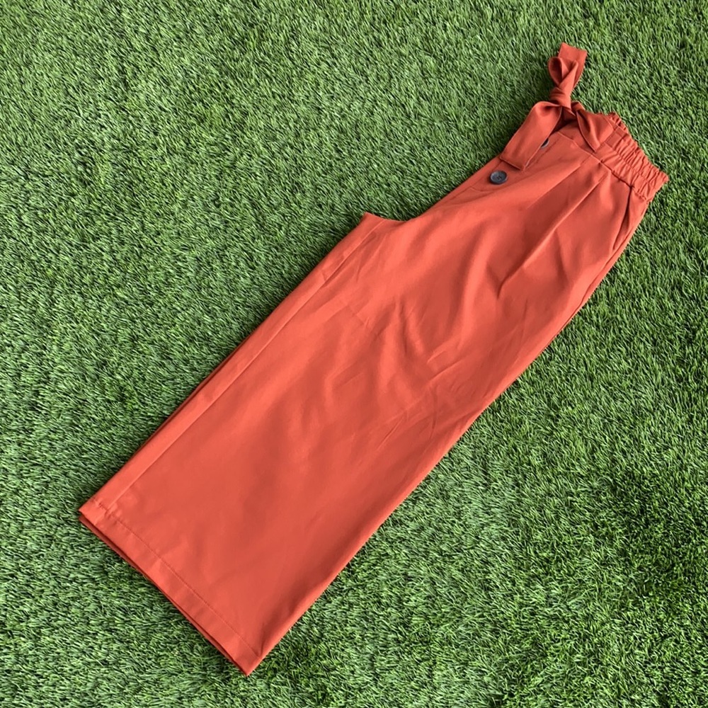 Vamped Pants - Picture 2 of 5